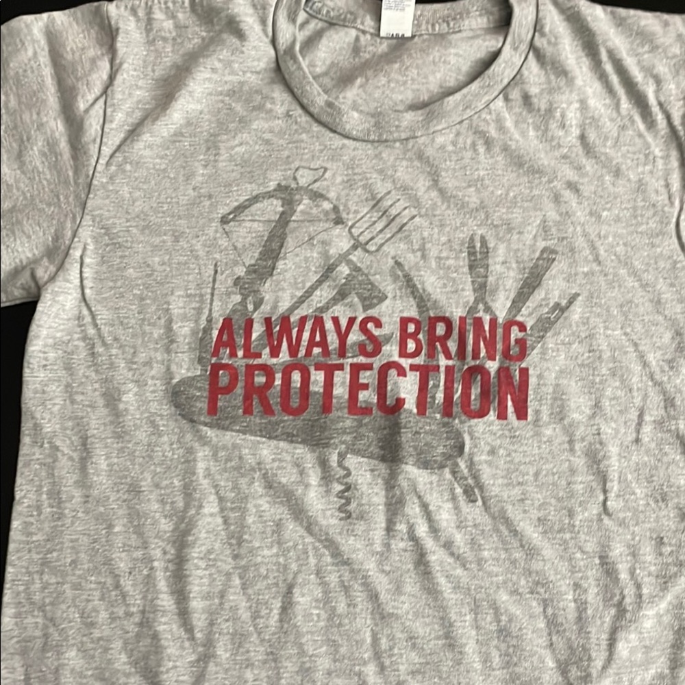 Scouts Guide to the Zombie Apocalypse Gray Small T-Shirt with Red Text